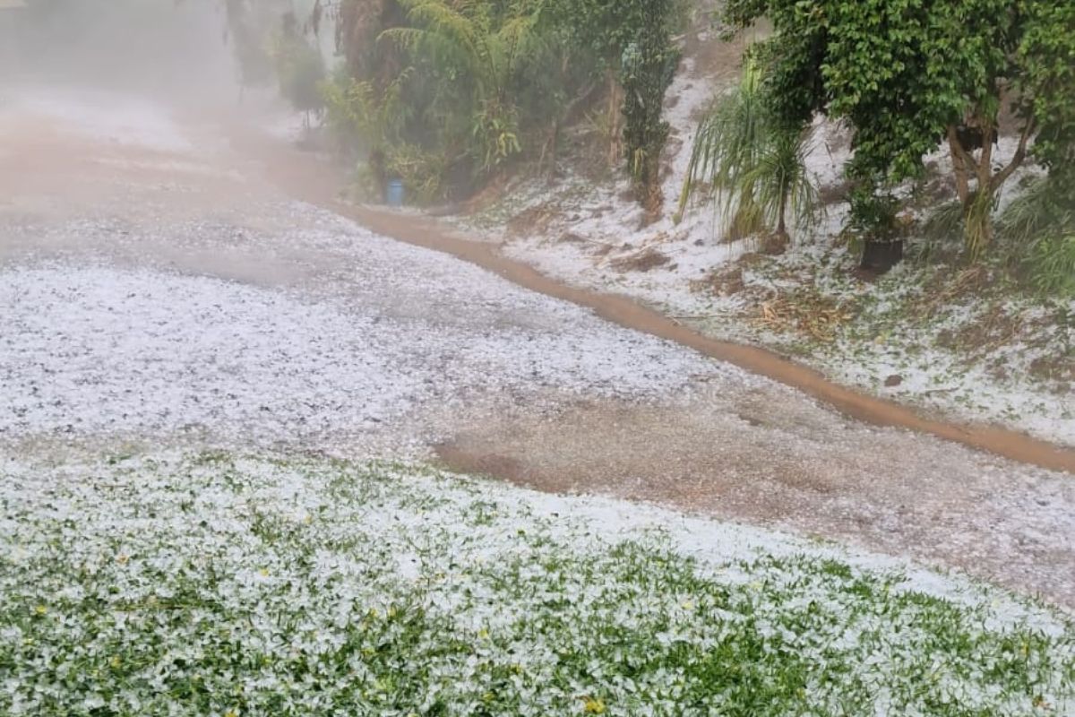 Entre possíveis efeitos do ciclone bomba em SC está a queda de granizo