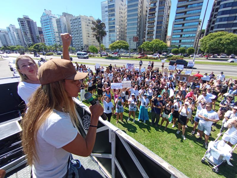 Moradores de Florianópolis protestaram contra a impunidade no último domingo (1°) - Nicolas Castro/ND Mais