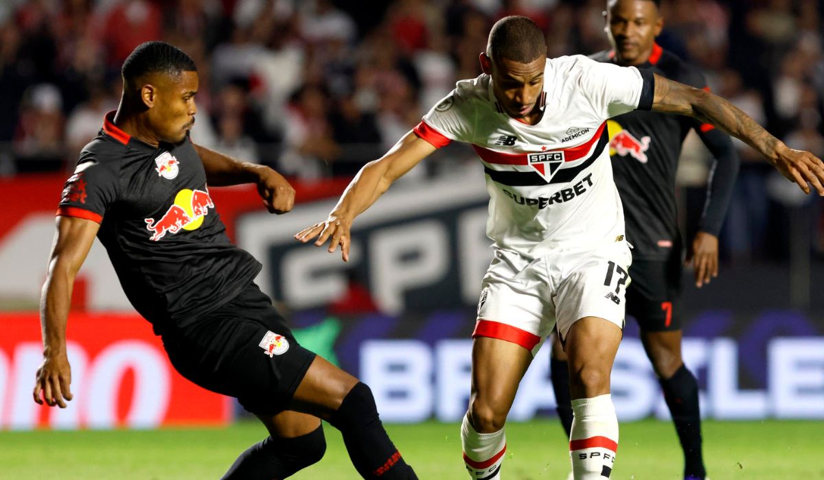 Bragantino x São Paulo se enfrentam neste sábado (21), em jogo que vale vaga na semifinal do PaulistãoFoto: Rubens Chiri e Paulo Pinto/Saopaulofc.net/Divulgação/ND Mais