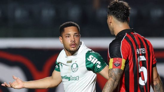 Palmeiras x Vitória: onde assistir ao vivo, horário e escalações pelo Brasileirão