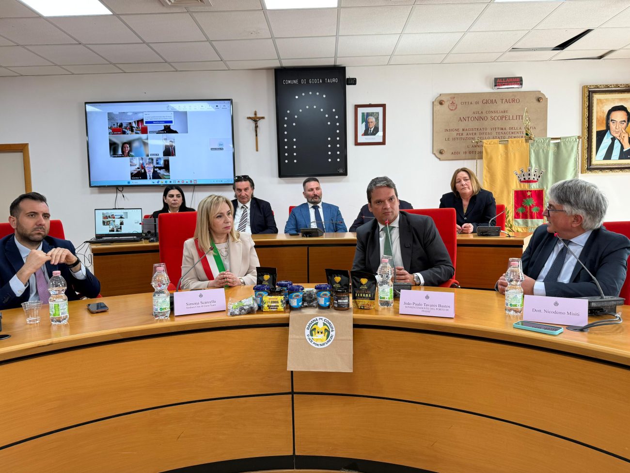 O encontro reuniu autoridades brasileiras e italianas, representantes do setor produtivo e instituições de apoio ao comércio exteriorFoto: Divulgação/ND Mais