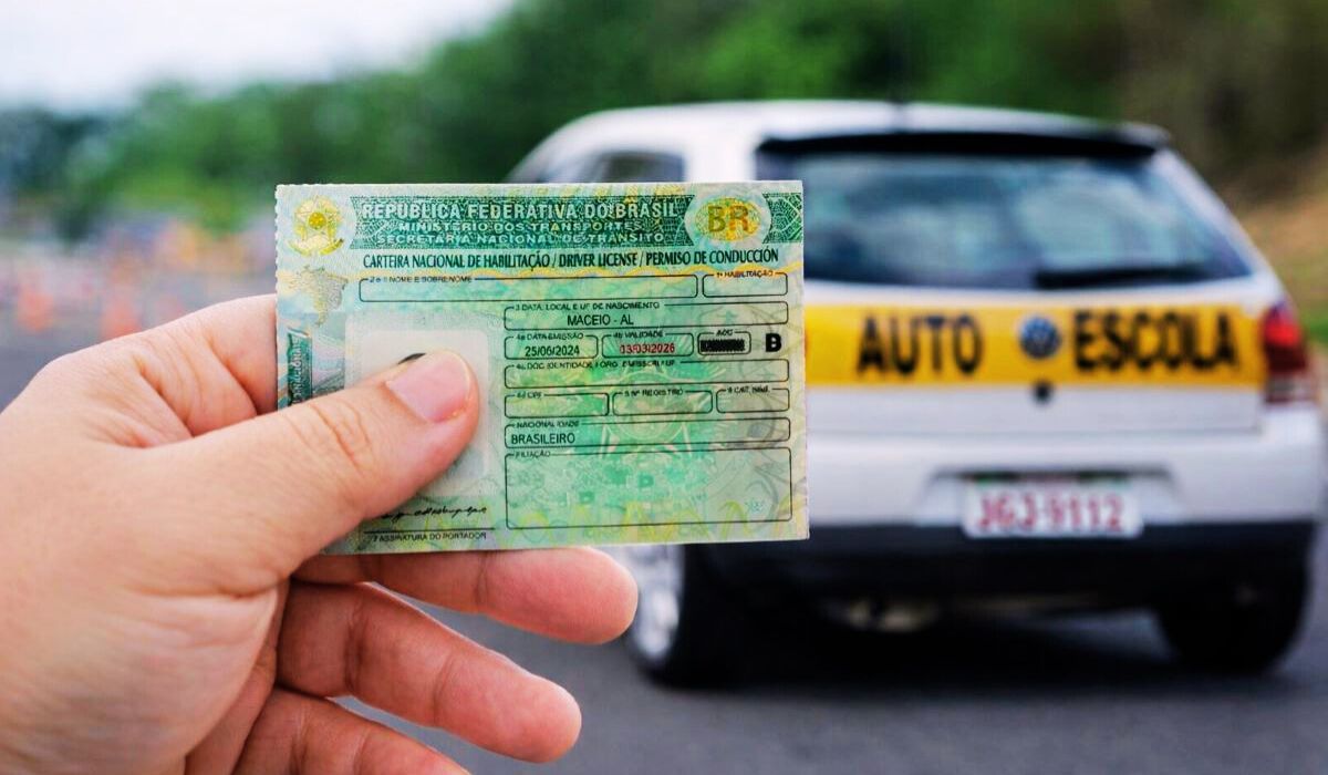 Passar por autoescola não é mais obrigatoriedade segundo novas regras da CNH do BrasilFoto: Whisk IA/ND Mais