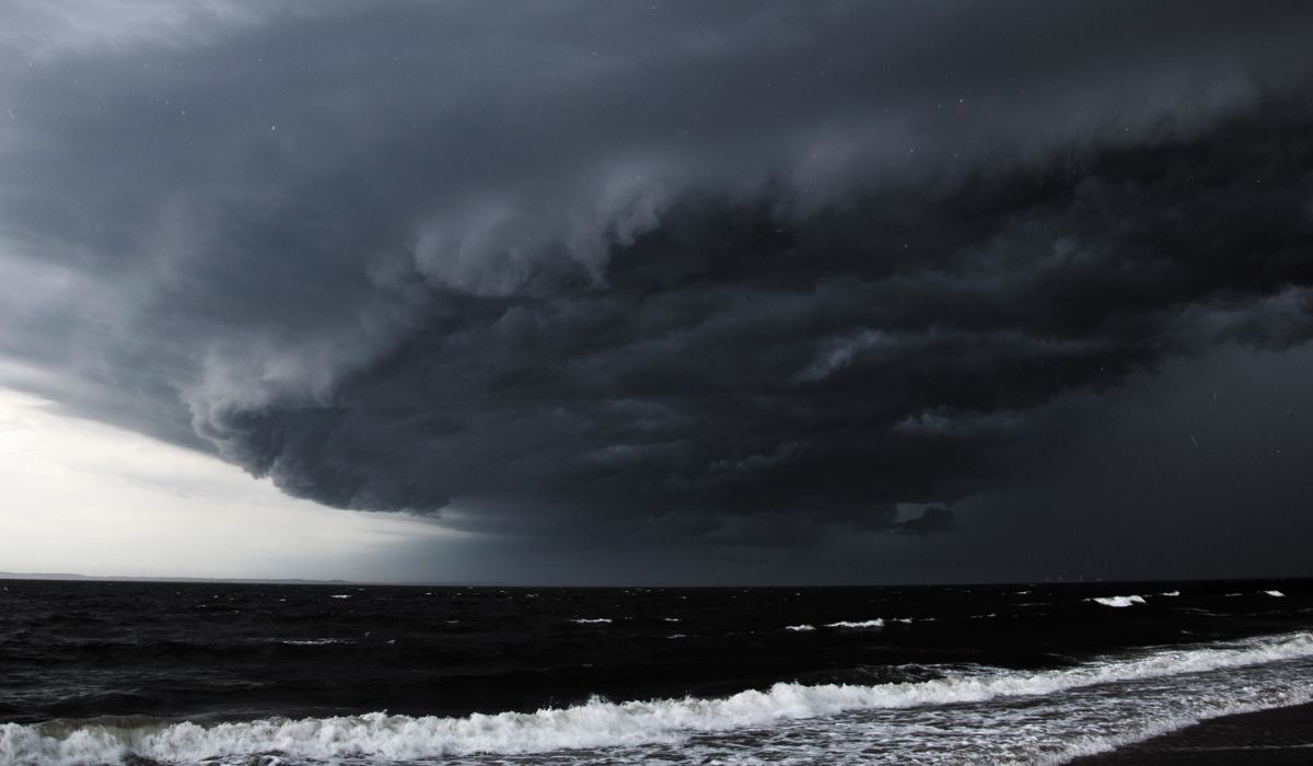 contioutra.com - Frente fria e ciclone: veja os 10 estados em rota de tempestades nesta 1&ordf; semana do outono