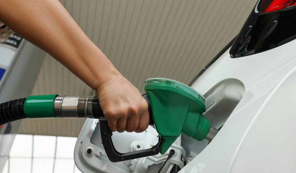 Gasolina com 32% de etanol: governo confirma mudança para baratear combustível no BrasilFoto: Canva/ND Mais