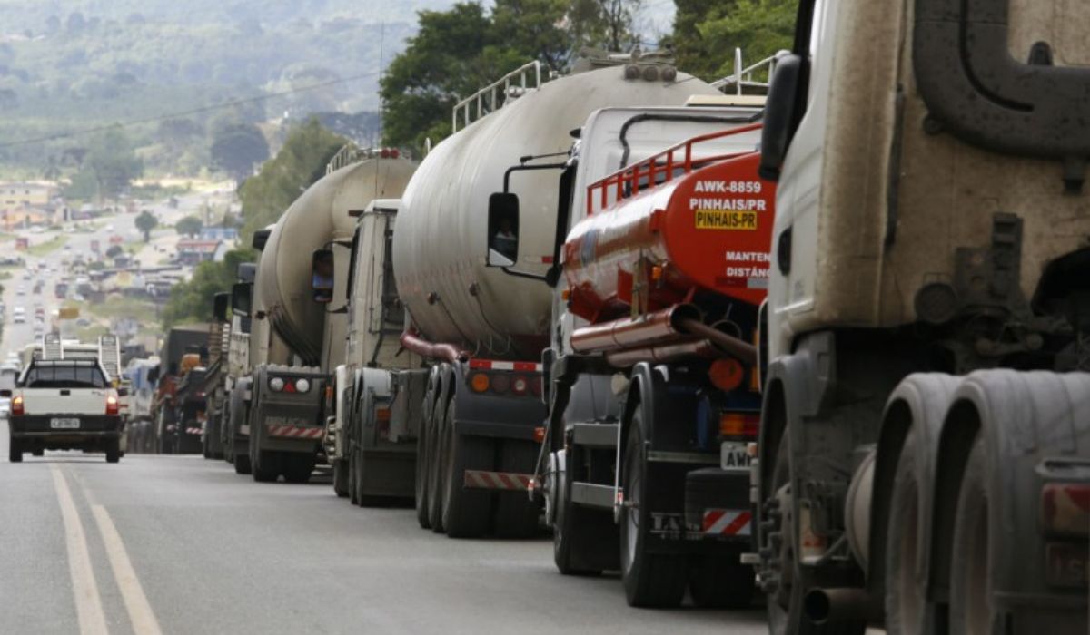 O que querem os caminhoneiros? A greve dos caminhoneiros 2026 ganhou força após uma assembleia em Santos (SP)Foto: Reprodução/ND Mais