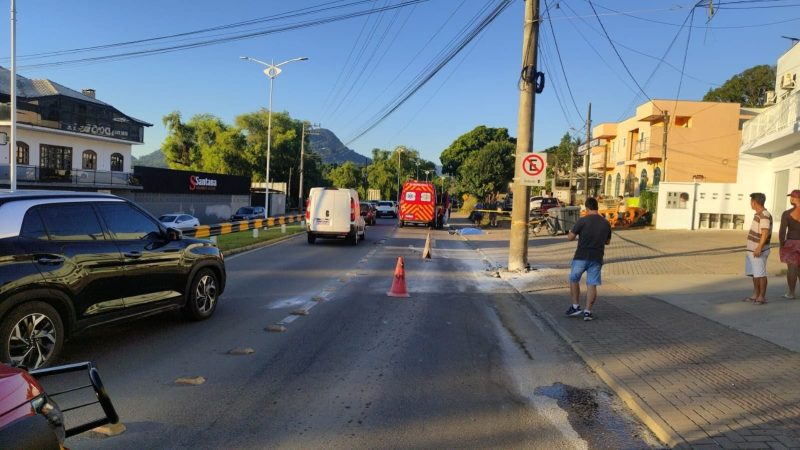 Homem de 63 anos teve a morte constatada no local do acidente - Divulgação/CBMSC/ND Mais