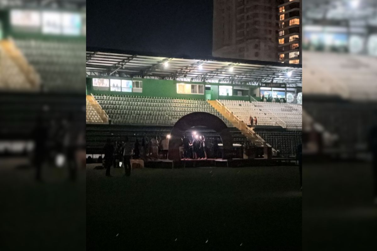 Luzes apagadas na Arena Condá