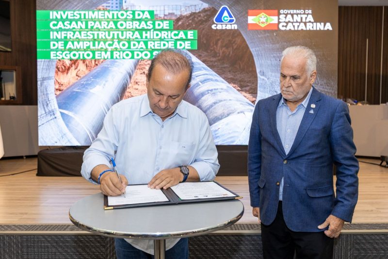 Governo anunciou R$ 125 milhões para a cidade - obra-de-r-125-milhoes-promete-ampliar-esgoto-e-mudar-realidade-em-cidade-de-sc (4)