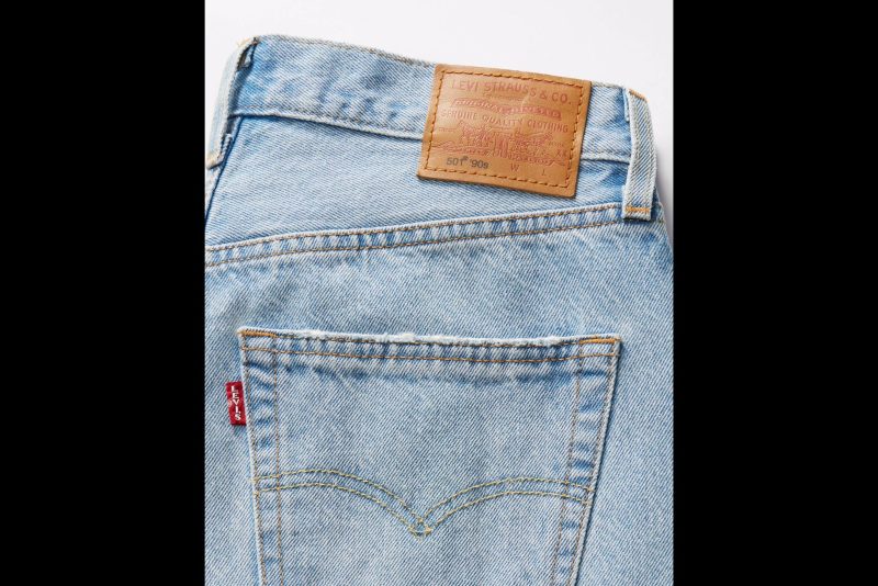 O modelo 501 dos anos 90, fabricado nos EUA, é valorizado pela sua construção robusta e pelo corte reto que nunca sai de moda - Levi/ND Mais