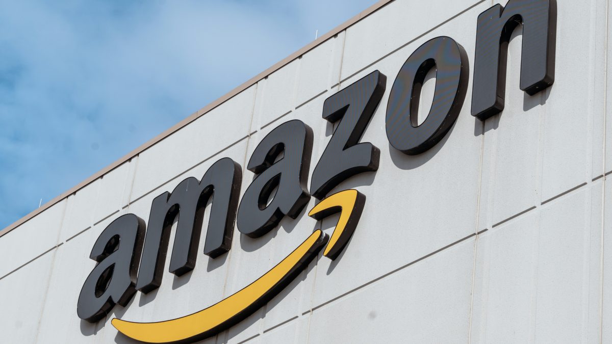Após demitir 1.000 funcionários, Amazon corta 250 empregos e explica decisão de nova onda de desligamentos