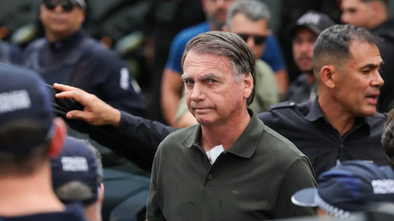 Bolsonaro apresenta fortes dores no ombro direito, diz defesaFoto: Fabio Rodrigues-Pozzebom/Agência Brasil/ND Mais