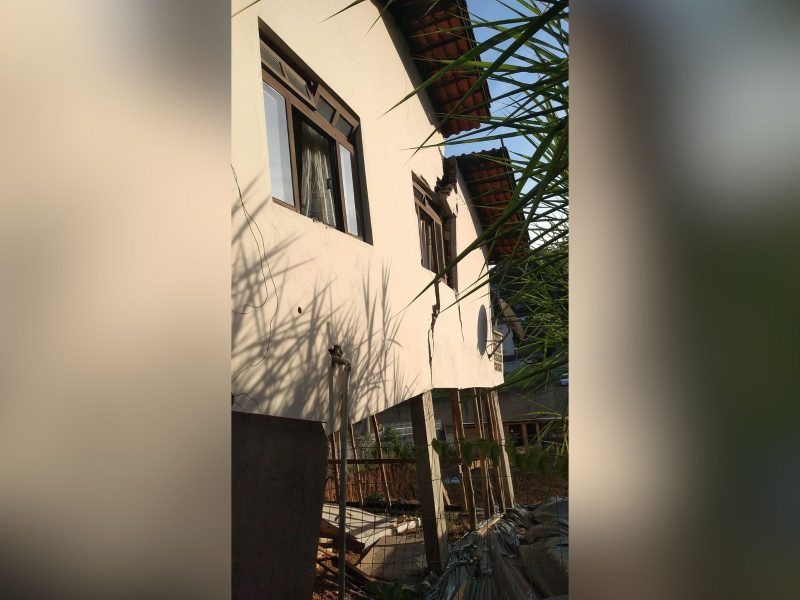 Casa desabou em Blumenau após impacto de obras - Arquivo Pessoal/ND Mais