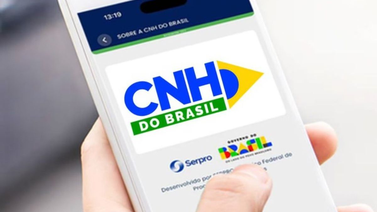 App CNH do Brasil libera desconto de até 40% em multas e transferência pelo celular, mas serviço ainda passa por adaptação em SC