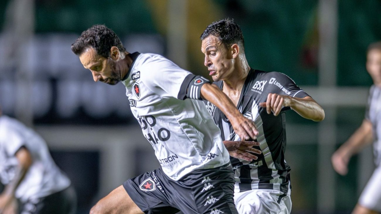 Nenê deu trabalho para a defesa do FigueirenseFoto: Leo Piva/Botafogo-PB