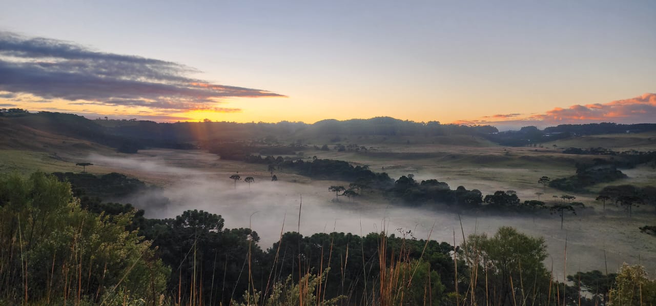 Massa de ar frio derruba temperaturas e provoca primeira geada do outono em SCFoto: Wagner Urbano/NDTV RECORD/ND Mais