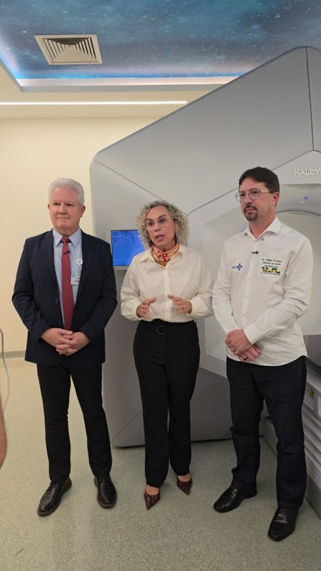 Utilizado em sessões de radioterapia, o aparelho permite atingir tumores com maior precisão - Divulgação/Hospital de Jaraguá do Sul/ND Mais