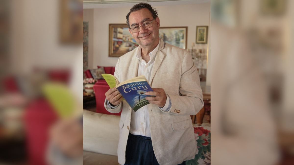 Augusto Cury tem fortuna de R$ 242 milhões, é o candidato mais rico, vendeu 40 milhões de livros, mas começou a carreira recebendo ‘não’ e na pobreza - QTU Questões do Universo