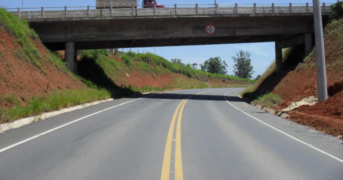 Quarta etapa já desafogou o trânsito na avenida Luiz LazzarinFoto: Reprodução/Setep/ND Mais