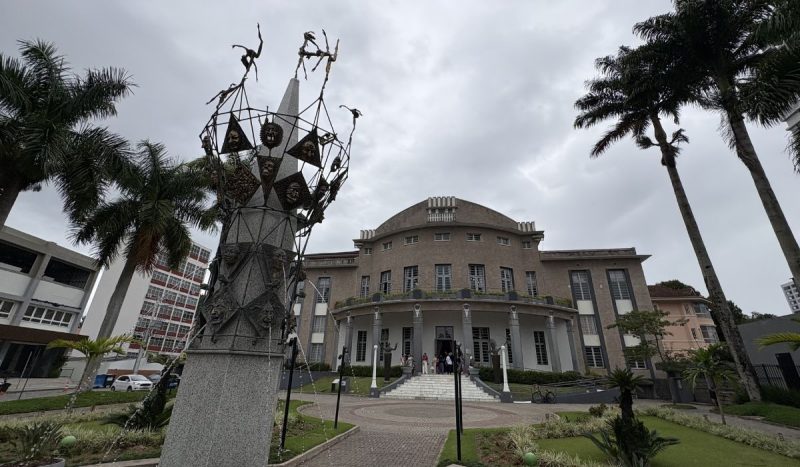Teatro Carlos Gomes faz parte da história da colonização de Blumenau. - Alice Kienen/ND Mais