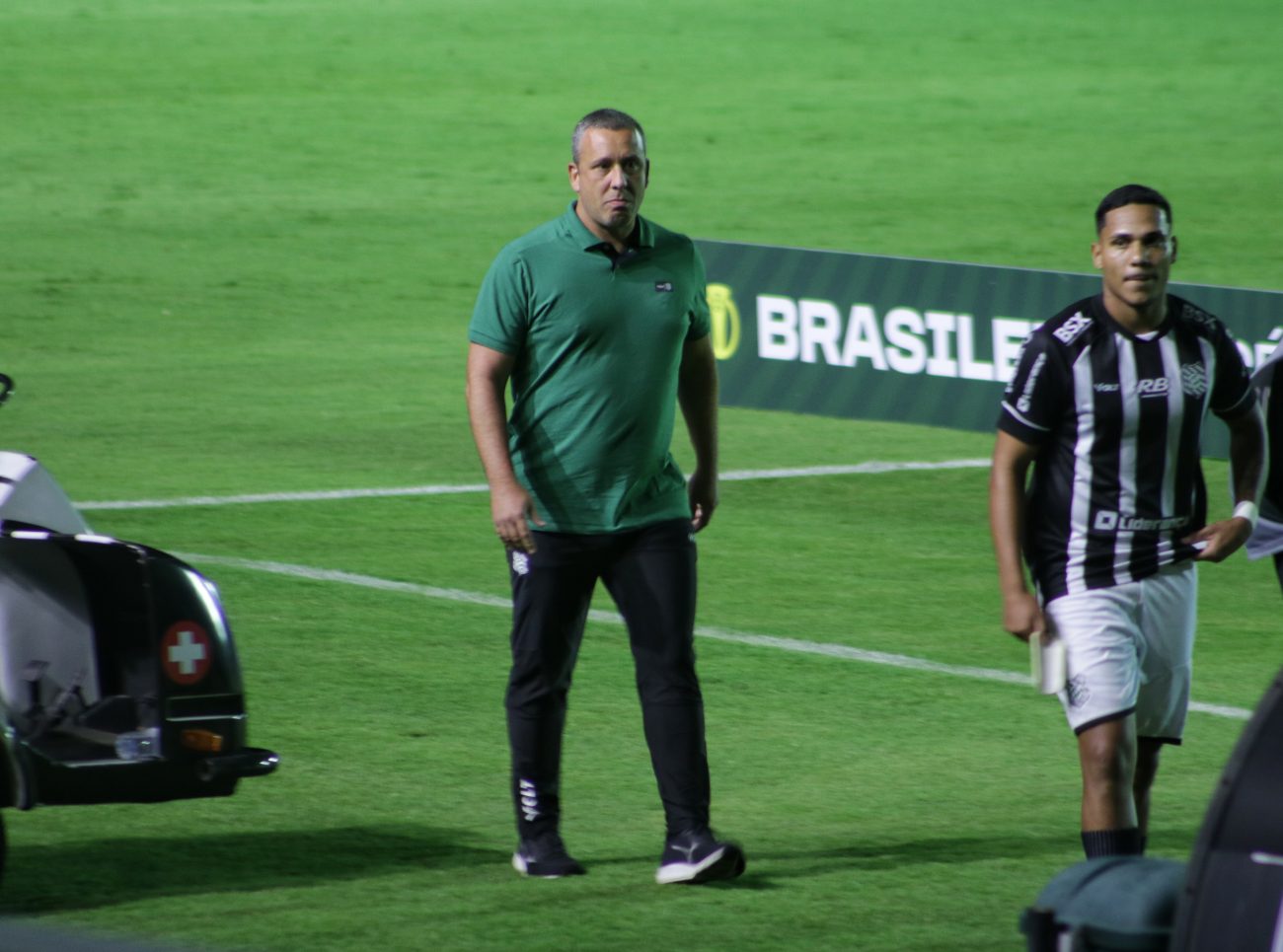 Raul Cabral na estreia pelo Figueirense