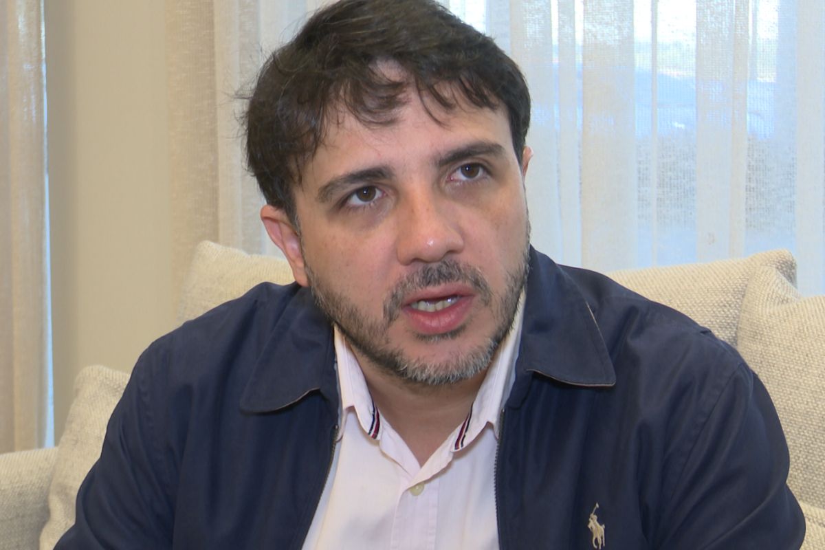 Renan Santos apresenta a maior desvantagem em relação a Lula, com diferença de 17 pontosFoto: Roberto Bortolanza/ND Mais