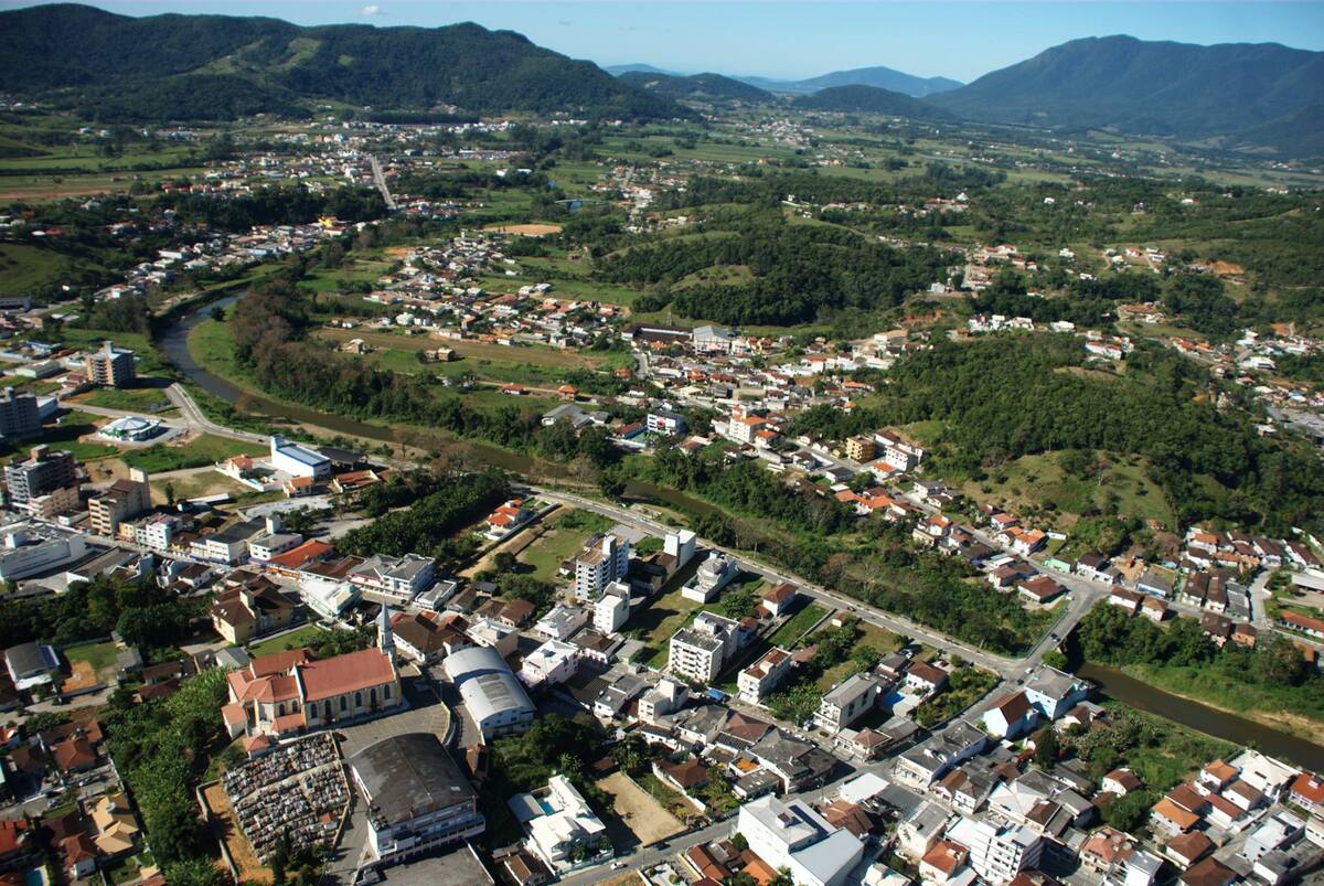 Jovem que morreu por defender castidade vira mártir em pequena cidade da Grande Florianópolis