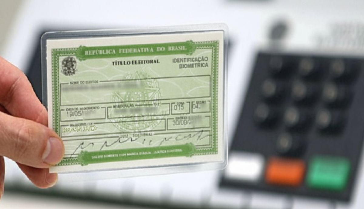 pessoa pronta para transferir o título de eleitor