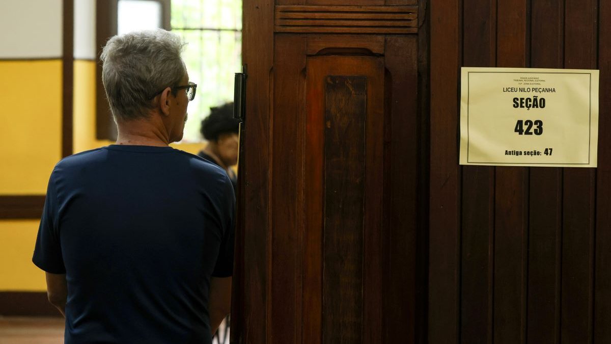 Como saber onde votar: passo a passo para consultar sua zona e seção - QTU Questões do Universo
