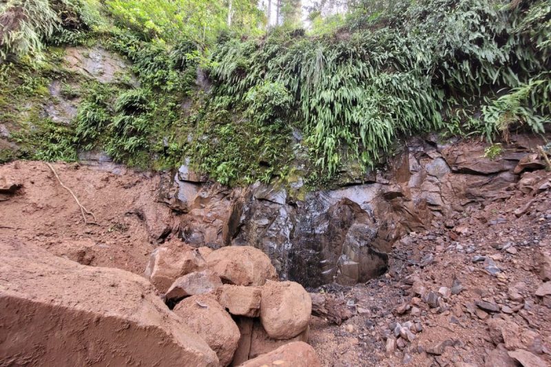 As pedras retiradas durante as escavações serão reaproveitadas em estradas e obras de pavimentação urbana e rural. - Prefeitura de Xanxerê/ND Mais