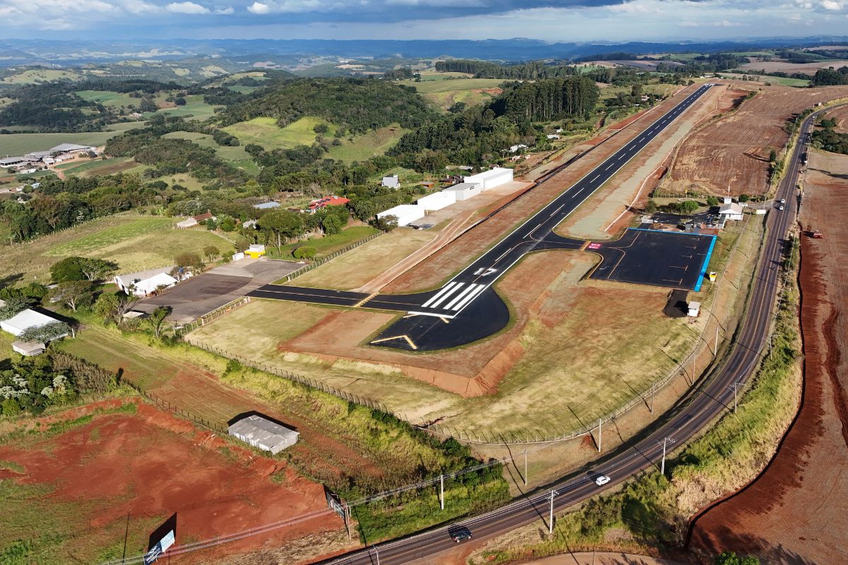 Aeroporto de São Miguel do Oeste tem pista entregue na metade do prazo