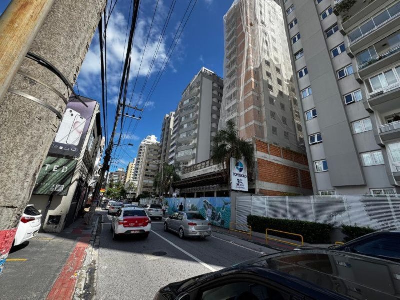 Apartamento está à venda na região mais cara de Florianópolis - Reprodução/Mazzolli Leilões/ND Mais