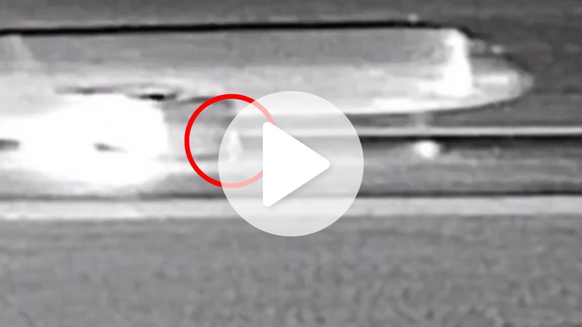 VÍDEO: Avião atropela pedestre durante decolagem nos EUA e passageiros são evacuados