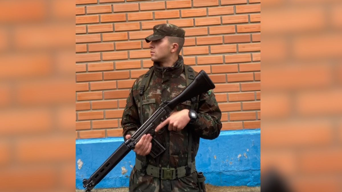 ‘Farda une homens’: amigos lamentam morte de cabo do Exército em acidente na BR-282 em SC
