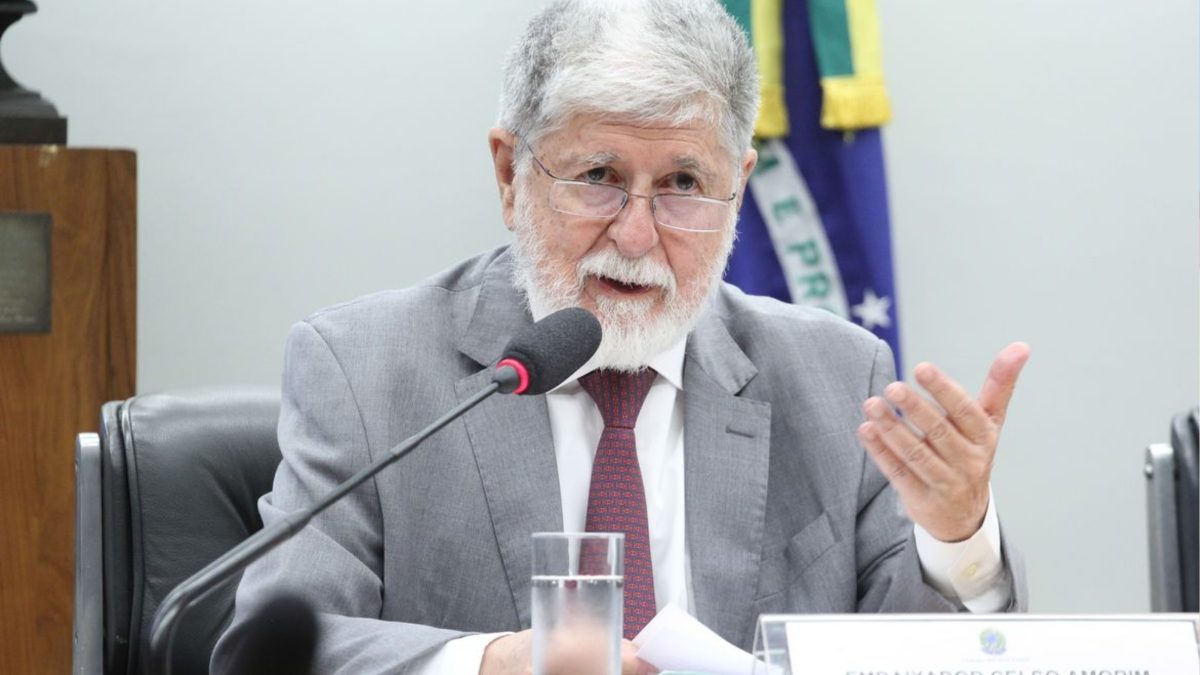 Celso Amorim critica decisão dos EUA sobre PCC e CV e vê ‘pretexto para intervenção’