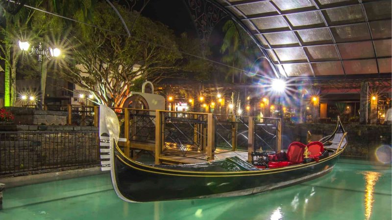 Gôndola vista à noite - Reprodução/Visite Nova Veneza/ND Mais