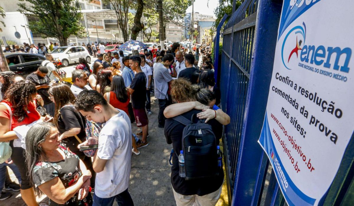 Estudantes do 3º ano terão inscrição automática no Enem; saiba como deve funcionar