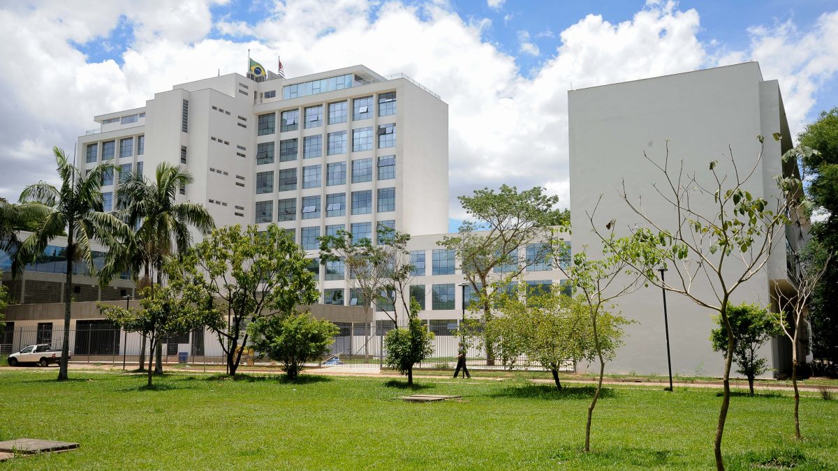 O que está fazendo as universidades brasileiras perderem espaço no cenário global