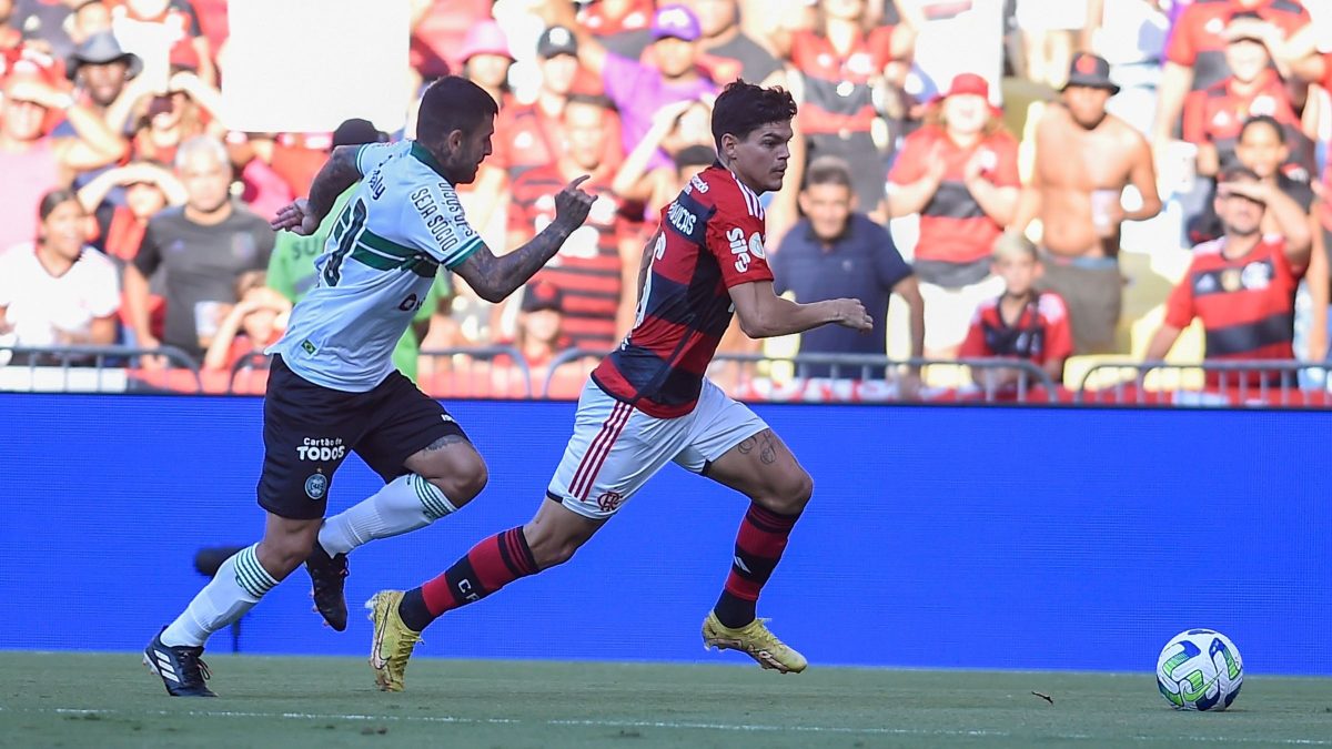 Flamengo x Coritiba: onde assistir ao vivo, horário e escalações pelo Brasileirão