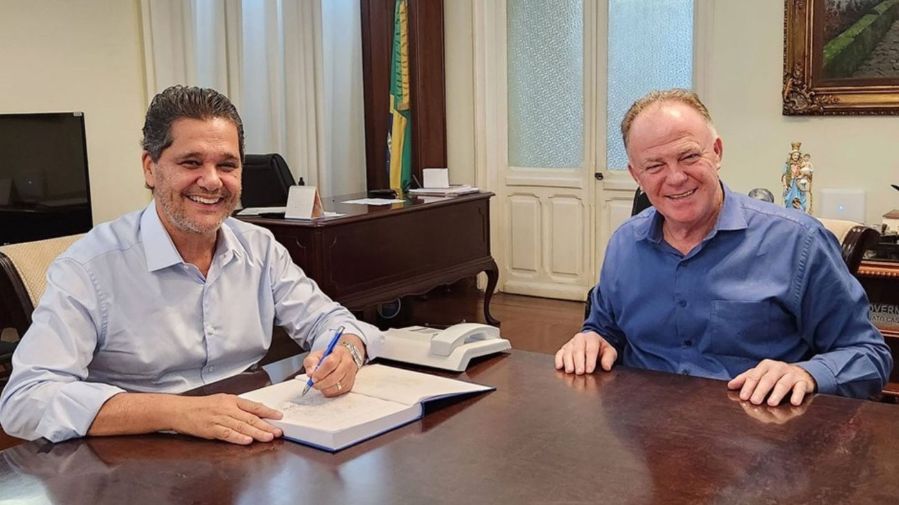 Disputa eleitoral no Espírito Santo: pré-candidato ao Senado, ex-governador Renato Casagrande (PSB) manifestou apoio a Ricardo Ferraço (MDB) como seu sucessor no Palácio AnchietaFoto: Rodrigo Zaca/Governo ES/Divulgação/ND Mais