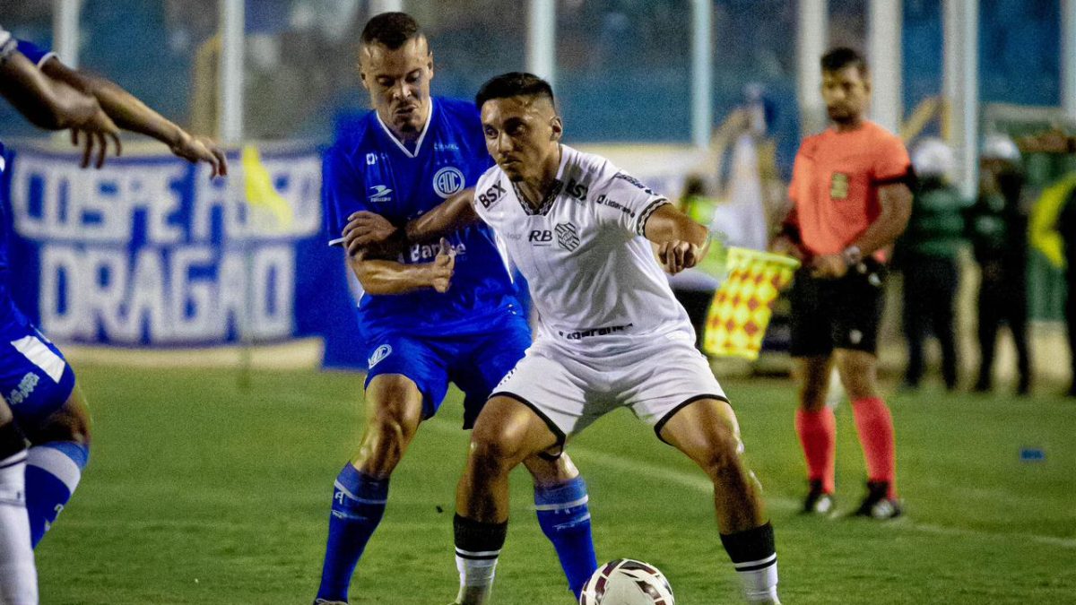 Figueirense segura o Confiança, mas segue devendo futebol