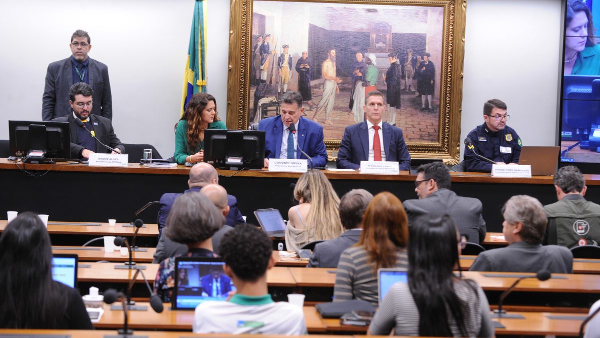 Segurança viária entra no centro do debate na Câmara em audiência sobre impactos