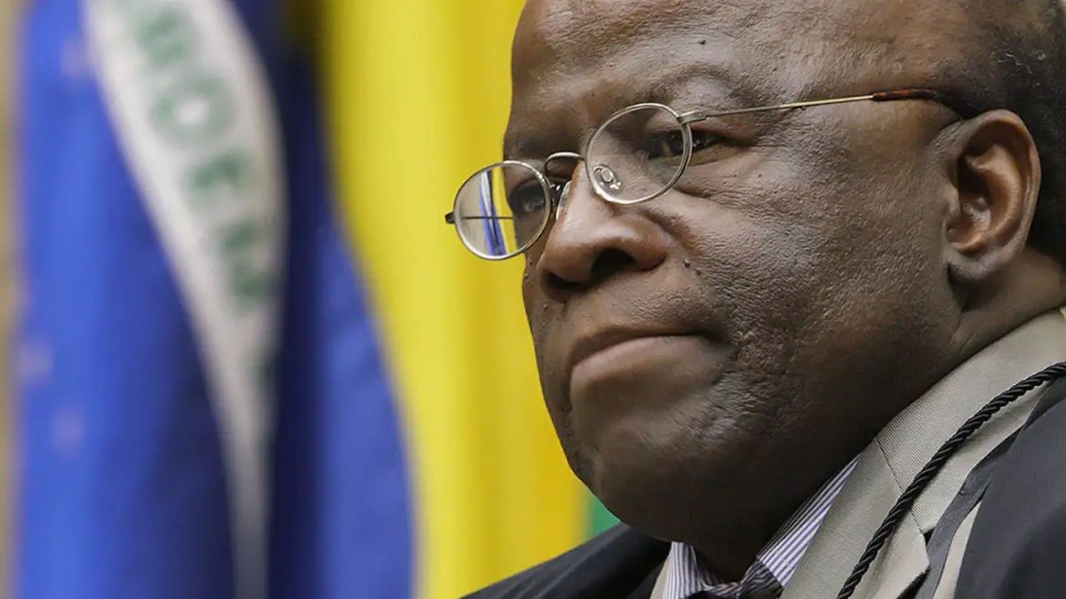 Joaquim Barbosa Desiste da Disputa Presidencial; Partido Minimiza