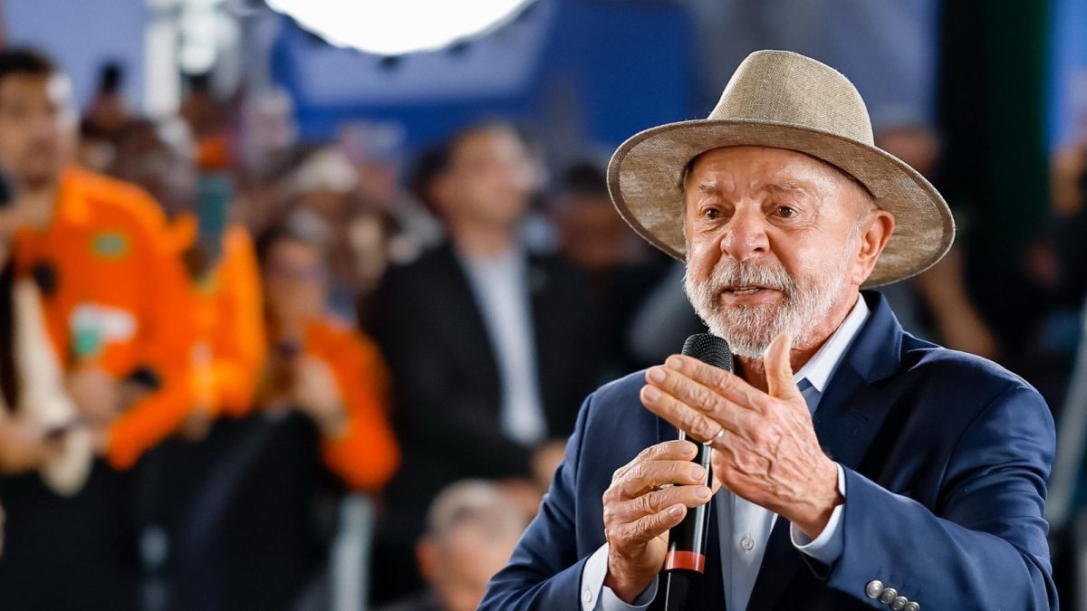 Lula vai ao Hospital Sírio Libanês em SP para acompanhamento médico após procedimento