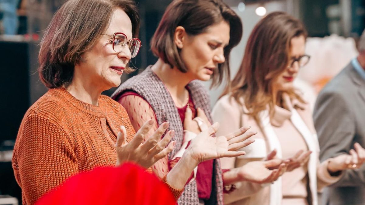Grupo de Michelle Bolsonaro, Damares e Celina fortalece Cristiane Britto no DF
