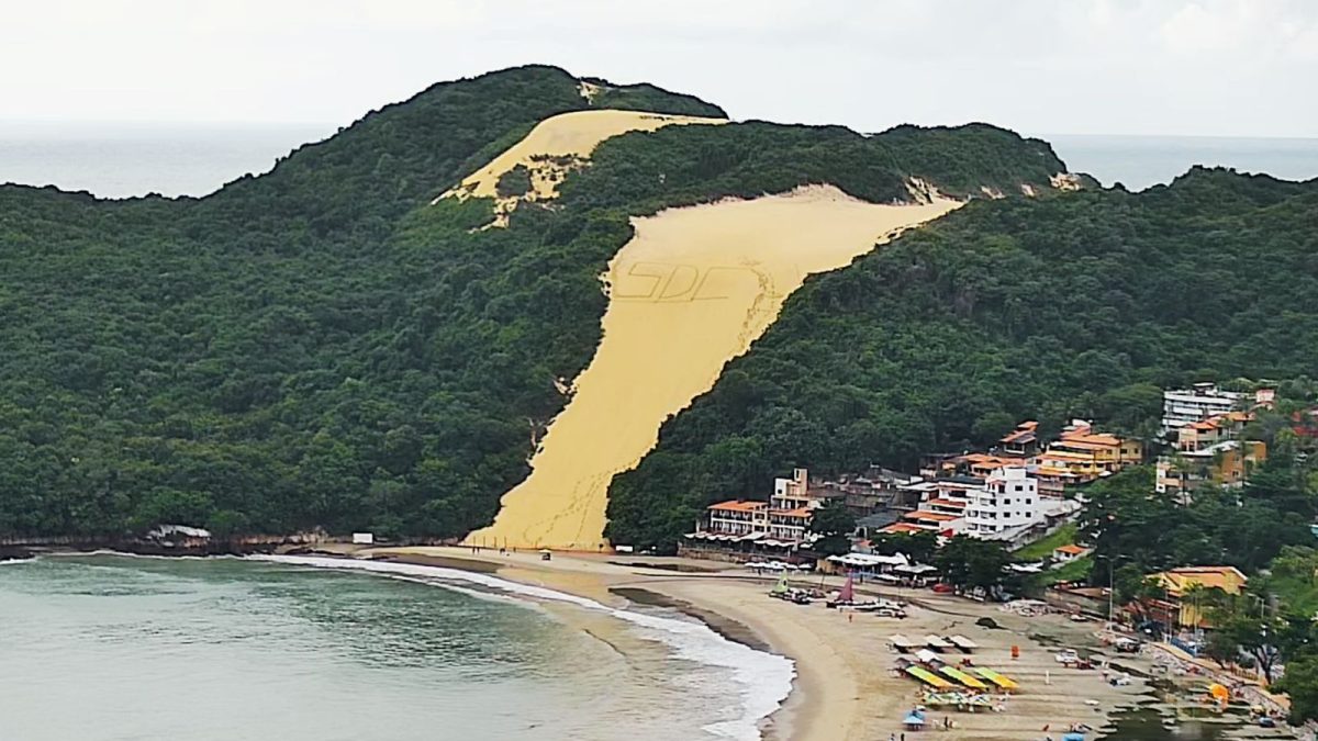 Sigla de facção criminosa aparece em cartão-postal famoso do Nordeste