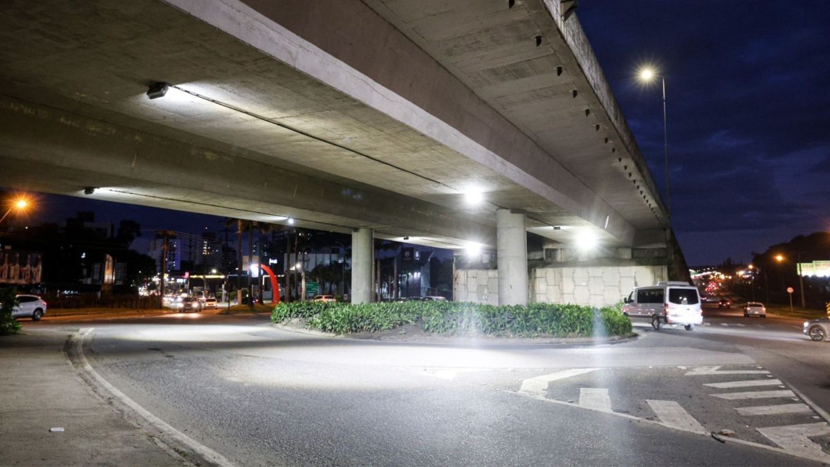 Mudança em entroncamento de rua com a BR-101 deve aliviar caos no trânsito em Joinville