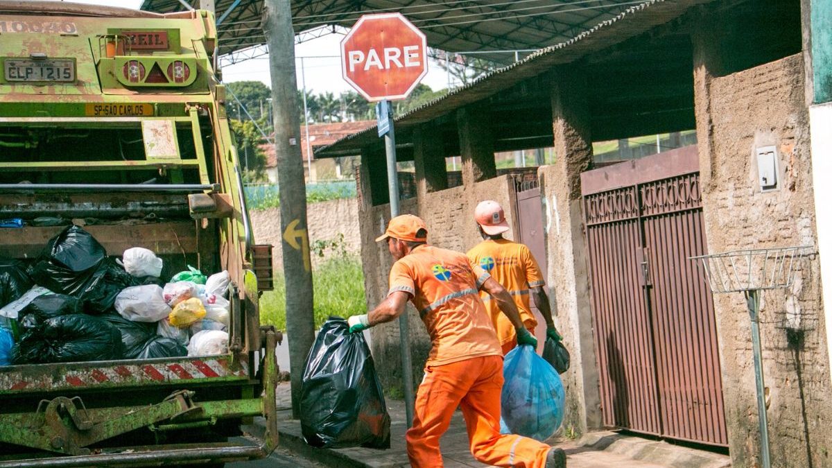 Licitação de R$ 3,1 milhões da coleta de lixo é barrada na Áustria brasileira em SC