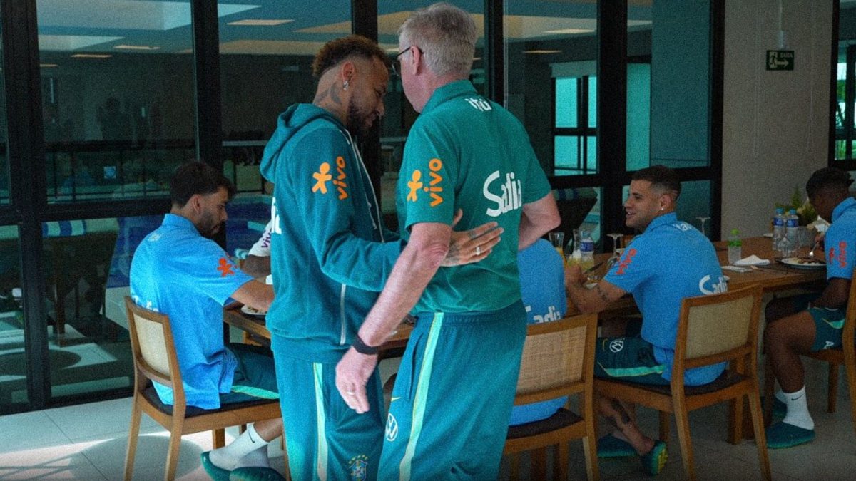 Neymar interage com Ancelotti na Seleção e Vini Jr. revela ansiedade: ‘Sempre falei para ele’