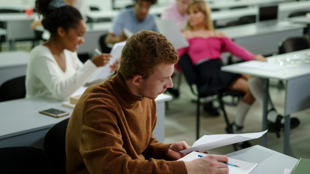 Com sede provisória, novo campus do IFSC na Grande Florianópolis abre cursos em diversas