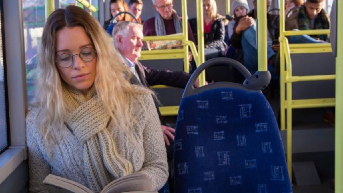 Cidade de SC estuda criar espaço reservado para mulheres em ônibus municipais